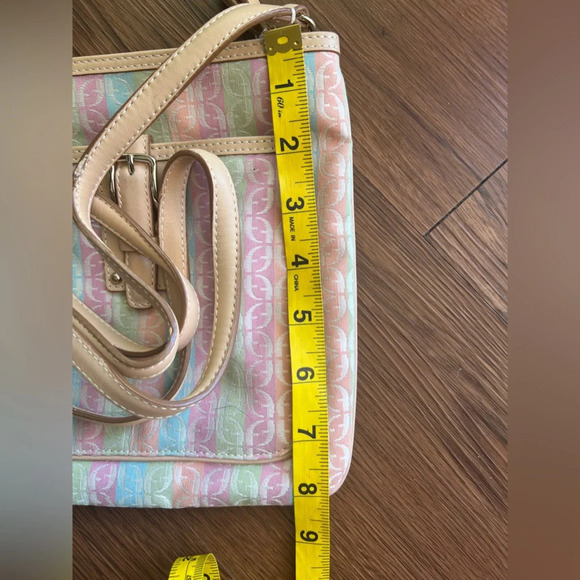 Fossil Multicolor Pastel Signature Canvas Crossbody Bag NWOT - Picture 9 of 10